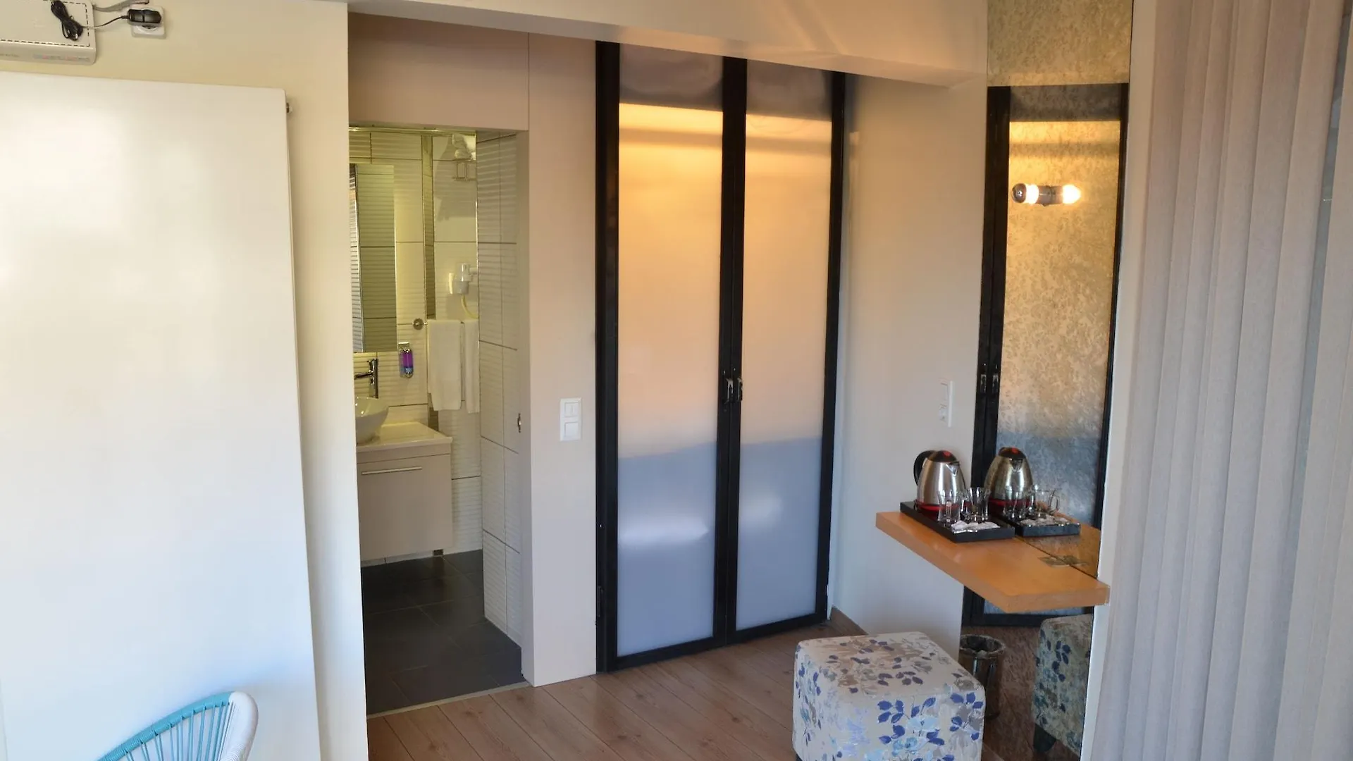 Miller Hotel Стамбул