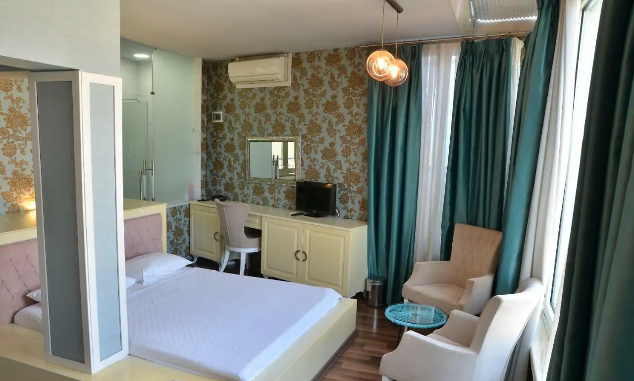 Miller Hotel Стамбул